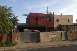 Cortenová fasáda RD Pardubice